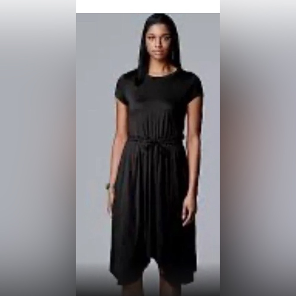 Simply Vera Shark bite hem tee shirt dress
